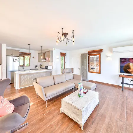 Seftali Seaview 4 Beds Villa Kaş